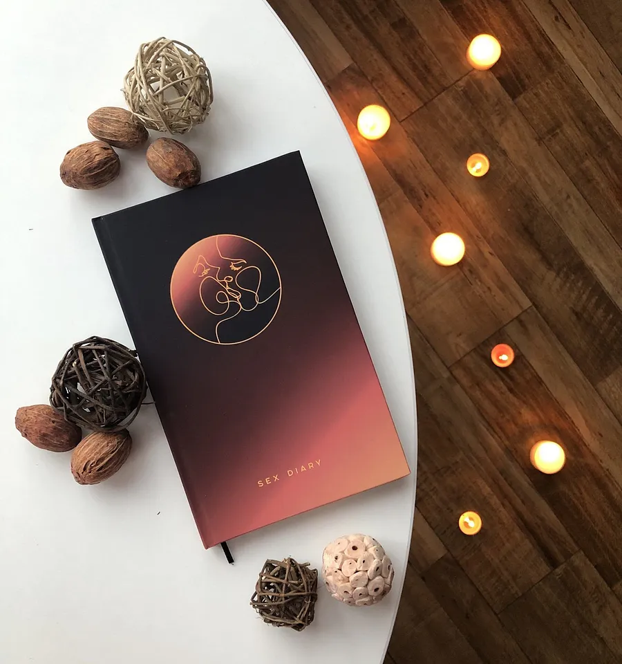Навчальна книга та інтимний щоденник Sex Diary