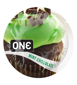 Набір ароматизованих презервативів ONE FlavorWaves, 100 шт, 6 ароматів, 6 кольорів, паковання-тубус