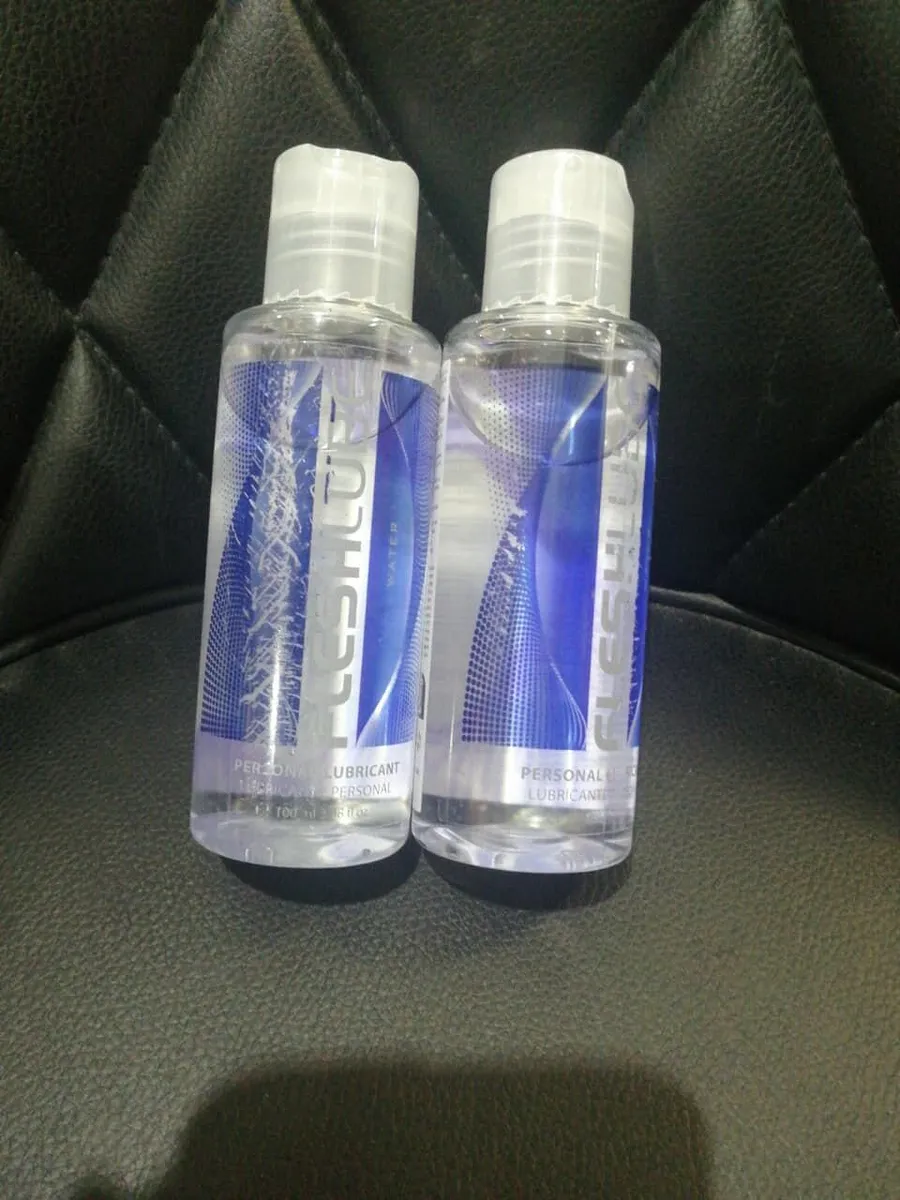 Лубрикант на водній основі Fleshlube Water (Вода) 100 мл (Потертості на етикетці)