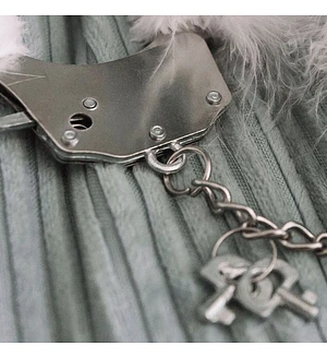Наручники металеві Adrien Lastic Handcuffs Pink з рожевим пухнастим оздобленням