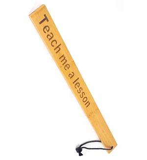 Падл Fetish Tentation — Paddle Teach me a lesson Bamboo, упакований у ПЕ пакет