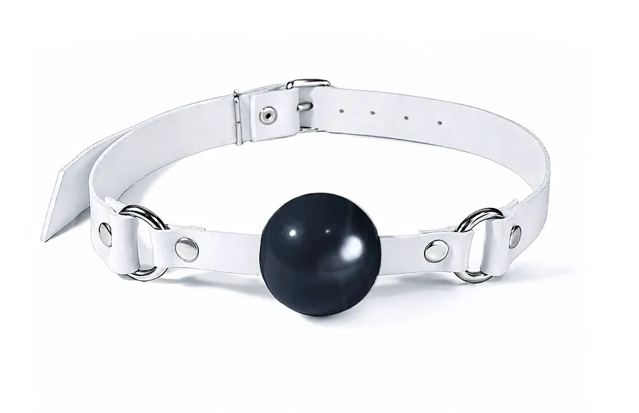 Кляп силіконовий Feral Feelings Silicon Ball Gag Black/Black, чорний ремінець, чорна кулька