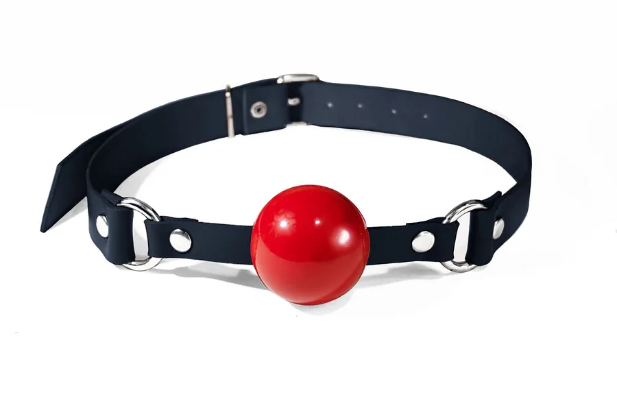 Кляп силіконовий Feral Feelings Silicon Ball Gag Black/Black, чорний ремінець, чорна кулька