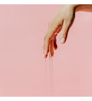 Розігрівальна олія Bijoux Indiscrets Light my Fire – Strawberry Bubblegum (100 мл)