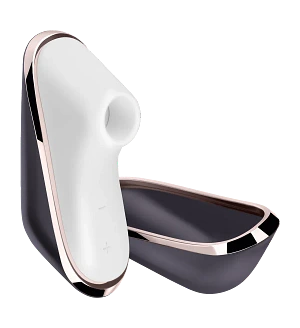 Вакуумний кліторальний стимулятор Satisfyer Traveler, корпус-чохол на магнітах